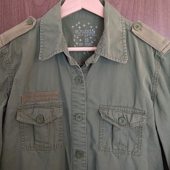 Sound & Matter Button Down - Picture 2 of 2